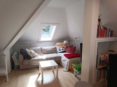 Charmante ruhige Dachgeschosswohnung am Bochumer Stadtpark