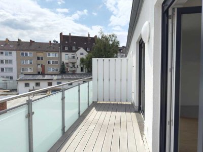 Helle Wohnung m.EBK, großer Balkon ,Fußbodenheizung, Parkett, Stellplatz u.v.m.