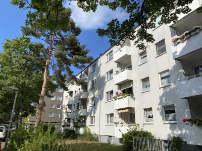 Keine Käuferprovision - freie  Zi im 3.OG rechts mit sonnigem Balkon_78