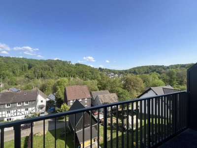 MODERNE MAISONETTE-WOHNUNG IN LAGE MIT AUSSICHT!
3 Zimmer