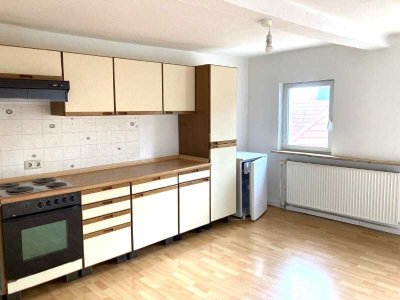 RESERVIERT - 2 Zimmer DG - WOHNUNG IM STADTKERN...