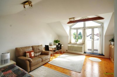 2,5 Zimmer Wohnung in Maxglan/Riedenburg: „Gemütliches Single-Nest mit Balkon im Dachgeschoß“