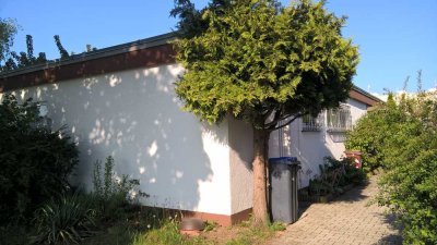 Atrium-Bungalow in ruhiger Lage im Norden von Königsbrunn