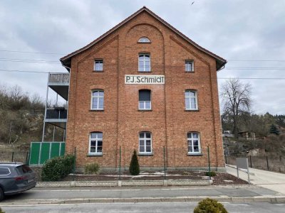 Neuwertige, barrierefreie 2-Zi-Wohnung mit Balkon, EBK, Fahrstuhl, Parkett in Quedlinburg