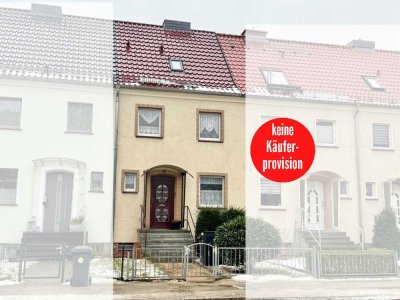 HORN IMMOBILIEN ++ Neubrandenburg Vogelviertel, gepflegtes Reihenmittelhaus mit Garage und Terrasse