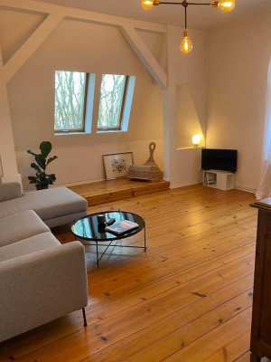 Helle 2-Zimmer-Wohnung im 3. OG mit Balkon in Berlin-Lichterfelde