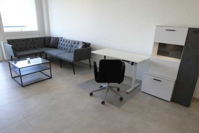 (2er-WG) Großes möbliertes WG-Zimmer mit eigener Küche bodentiefen Fenstern und Balkon