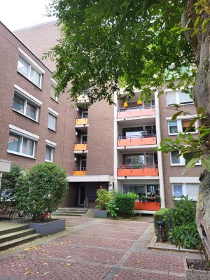 2 Zimmer Wohnung mit Balkon im 5. OG in Neuss-Holzheim - Provisionsfrei !