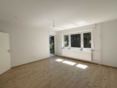 Renovierte 3-Zimmer-Wohnung mit Terrasse!