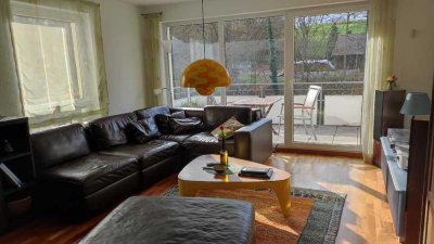 Sonnige und naturnahe 3,5-Zimmer-Wohnung in ruhiger Lage / 2 TG-Stellplätze