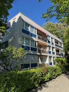 Geschmackvolle 3-Raum-Erdgeschosswohnung mit geh. Innenausstattung mit Balkon und EBK