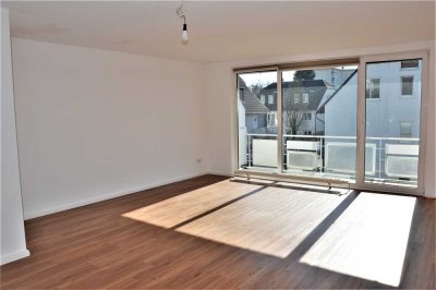 Sonnige, große teilmöblierte 2-Zimmer Wohnung in Ratingen-Ost