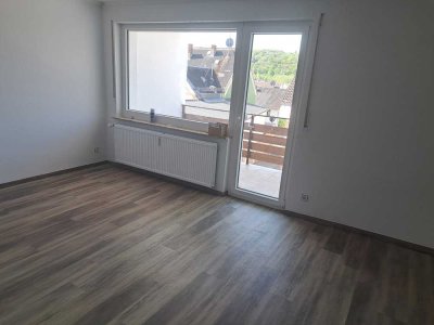 Freundliche 3-Zimmer-Wohnung mit gehobener Innenausstattung mit Balkon in Diez
