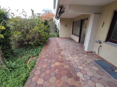 Renovierte, helle 3-Zimmer Wohnung mit Terrasse und Tiefgarage in Karlsruhe-Neureut
