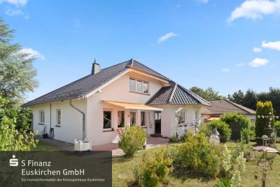 Euskirchen-Kreuzweingarten: Repräsentatives Einfamilienhaus in begehrter Höhenlage!