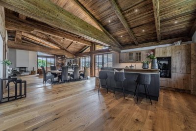Alpenchalet mit Outdoor Pool und Saunahaus