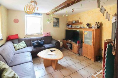 Ein Zuhause mit Garten und Scheune – ruhig, stadtnah und bereit für neue Ideen