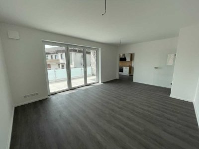 moderne 3-Zimmer-Wohnung mit EBK, Gäste WC und Balkon in Achim-Uphusen