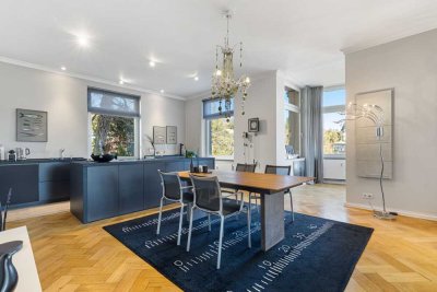 Altbauwohnung der Extraklasse, traumhaft saniert – Traumaussicht meets modernes Wohnen