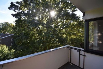 Renoviert! Ideal geschnittene 2-Zimmer-Wohnung mit 2 Balkonen