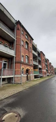 Langfristig vermietete 2-Raum-Wohnung mit Balkon in gepflegter Wohnanlage