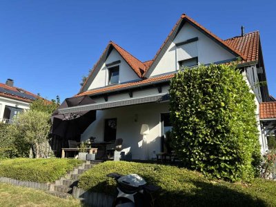 Modernes Einfamilienhaus mit sonnigem Garten in ruhiger Spielstraße – Perfekt für die Familien!