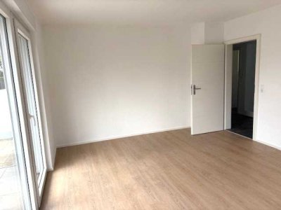 Gepflegte und renovierte 3-Zi.-Whg., Balkon, EBK, Garage und Stellplatz in Friedrichshafen