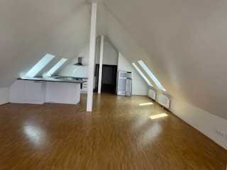 Wohnen im historischen Ambiente - 3,5 Zi-Maisonette-Whg. mit  ca. 105 qm und herrlicher Dachterrasse