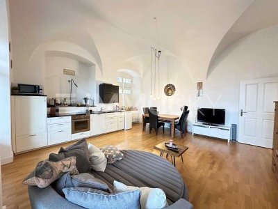 mondäner Wohntraum im modernen Schloss!