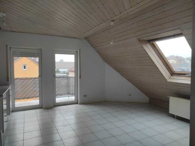 Besondere 2-Raum-DG-Wohnung mit EBK in Worms