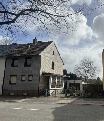 Rendite & Potenzial: 625 m² Bauland in Lehe (33% bebaubar) mit Bestands-DHH in Südlage!