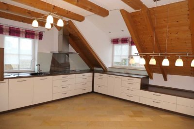 Hochwertige 3-Zimmer Dachgeschosswohnung in ruhiger & ländlicher Lage im Gemeindegebiet Attenhofen!