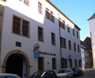 Kleines möbiliertes Apartment (36) in Freiberg/Sachs. zu vermieten