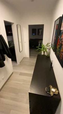 Helle, modern renovierte Wohnung in Bonner Zentrum/Castell– Nachmieter zum 15.04. gesucht