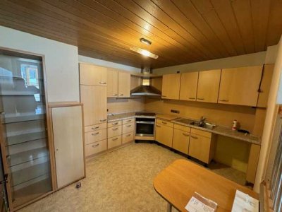 Schöne 4-Zimmer-Wohnung mit gehobener Innenausstattung mit Einbauküche in Hösbach