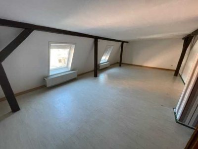 4 Zimmer Wohnung sucht talentierten Handwerker im Zentrum von Bautzen