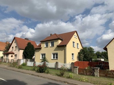 Preiswertes, saniertes 5-Raum-Einfamilienhaus in Karsdorf