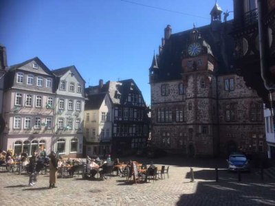 Sie suchen das Besondere? Sanierte gemütliche Wohnung inmitten der Oberstadt! Keine WG!