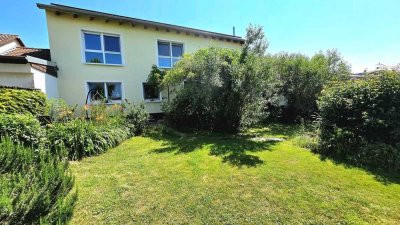 Energieeffizientes Einfamilienhaus in Feldrandlage von NB-Ravolzhausen