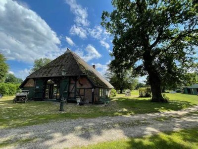 Landsitz mit Charme -  Wald, Wiese & See