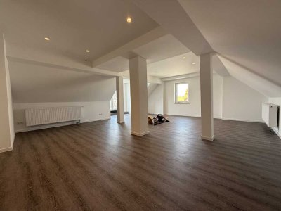 Exklusive 2-Zi-Wohnung mit Einbauküche und sonniger Dachterasse in ruhiger Lage in Rodgau Dudenhofen