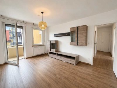 Sofort verfügbar: gepflegte 3-Zimmer-Stadtwohnung mit Balkon und Aufzug