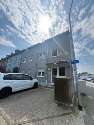 MAKLERFREI | Attraktive Maisonette-Wohnung in erster Lage am Volksgarten