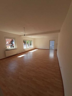 Helle 2 Zimmer Wohnung in Leidersbach