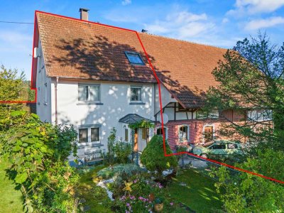 Idyllische Doppelhaushälfte im ehemaligen Landwirtschaftlichen Anwesen