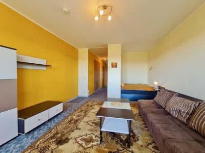 Bezugsfrei: 1-Zimmer-Wohnung mit Weitblick, Loggia & Aufzug in Würzburg-Lengfeld
