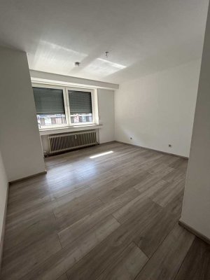 Helle 2-Zimmer-Wohnung mit Balkon im Herzen der Stadt