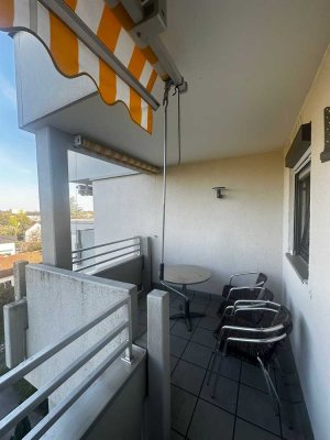 Helle 3-Zimmer Wohnung mit Balkon im 4. OG in München-Forstenried