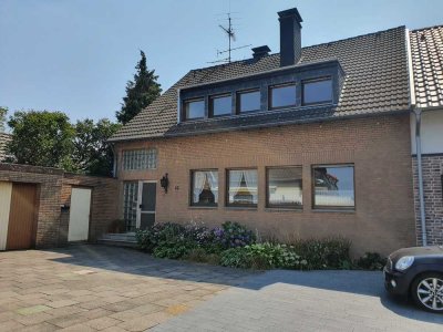 Helle 3-Zimmer-Wohnung mit Balkon in Kaarst-Vorst