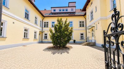 Charmante Dachgeschoßwohnung mit Sonnenterrasse und historischem Flair | ZELLMANN IMMOBILIEN
